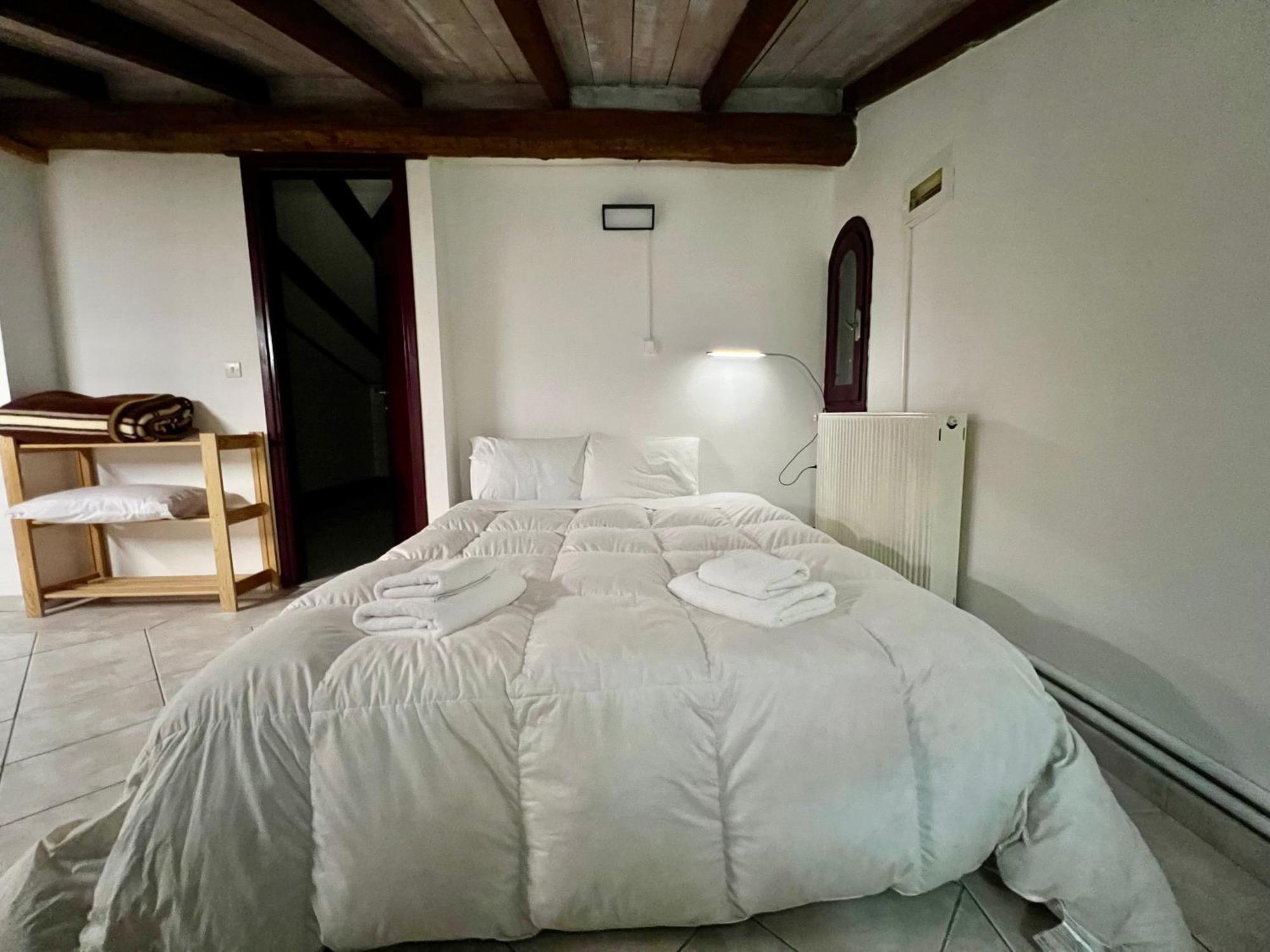 Apartamento Σοφιτα Ξυλο Μεταλο Γυαλι Alykes Potamou Exterior foto